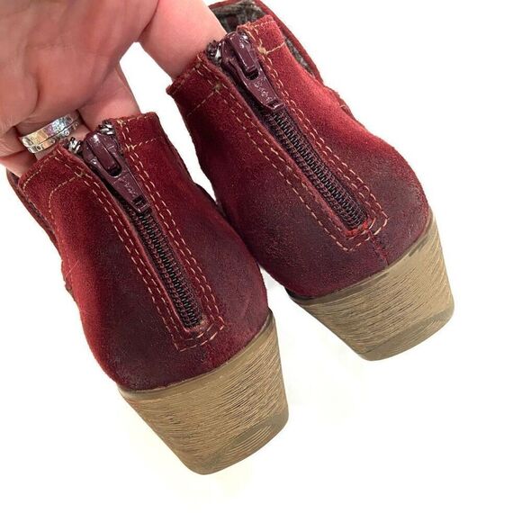 EARTH ORIGINS Suede Booties (Sz 11 wide) - Picture 5 of 7